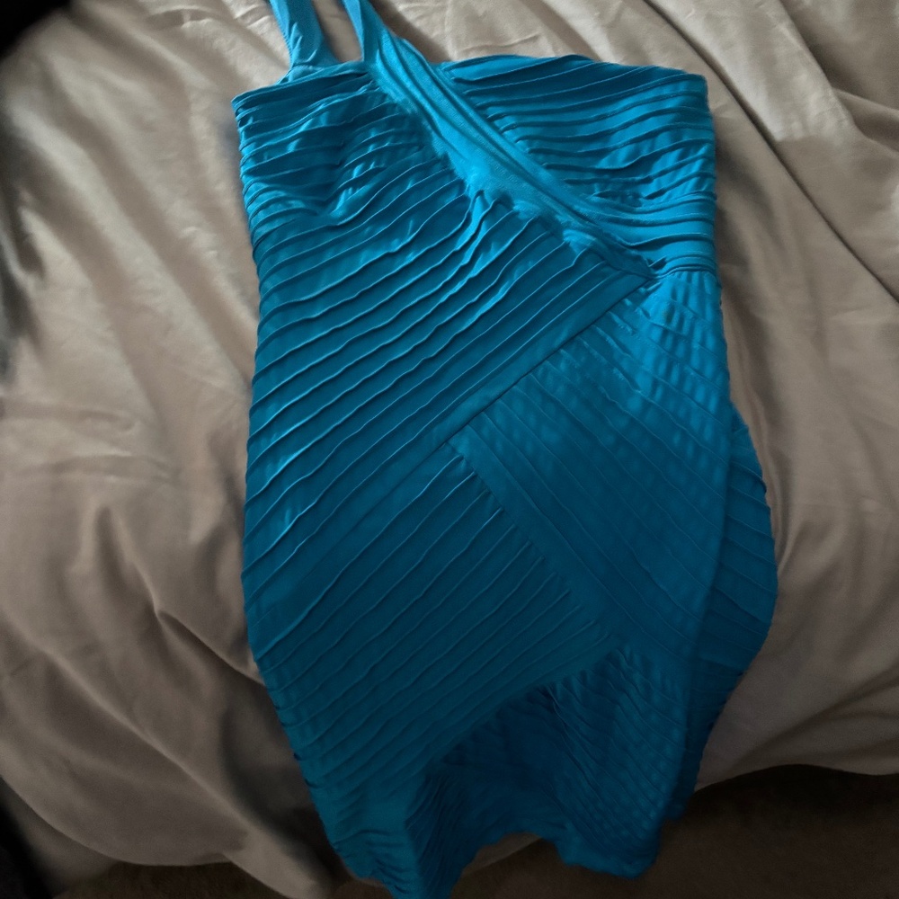 Bebe dress